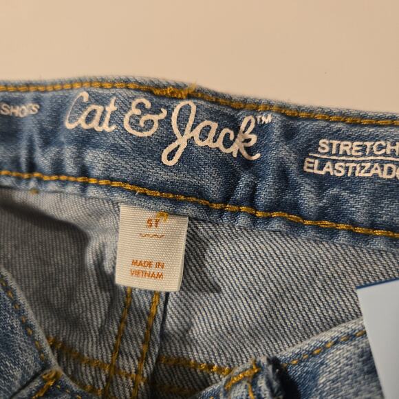 Cat & Jack Denim Floral Shorts 5T - Picture 3 of 5